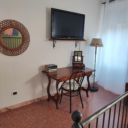 Pink House Apartment Fara in Sabina Ngoại thất bức ảnh